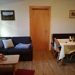 Haeus'l Am Ruan Aparthotel 3*