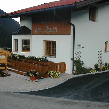 Haeus'l Am Ruan Lägenhetshotell Berwang