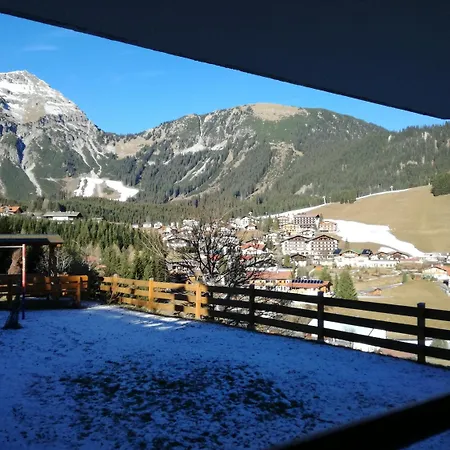 Hotel apartamentowy Haeus'l Am Ruan 3*