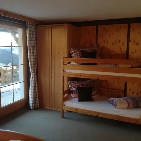 Hotel apartamentowy Haeus'l Am Ruan