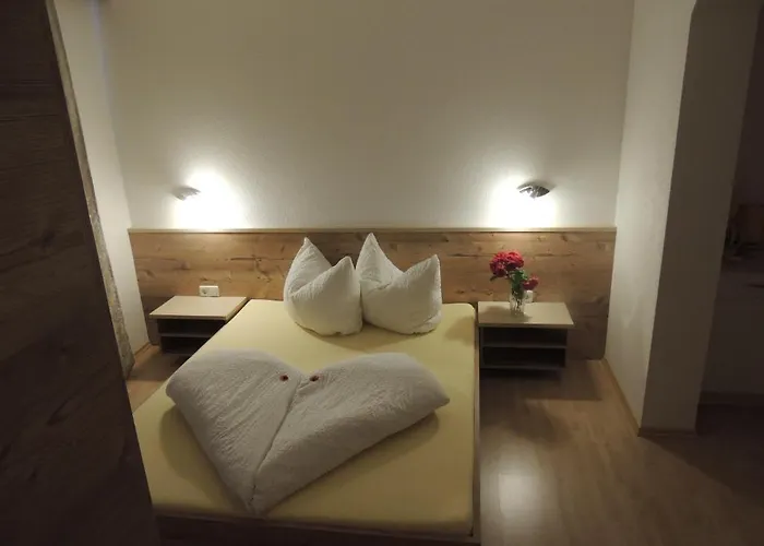 Apart-hotel Haeus'l Am Ruan 3*