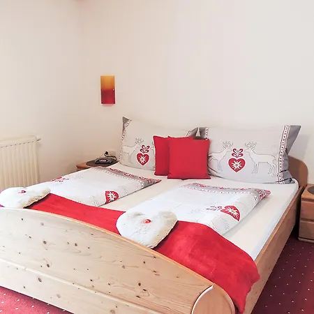 Haeus'l Am Ruan Hotel apartamentowy Berwang